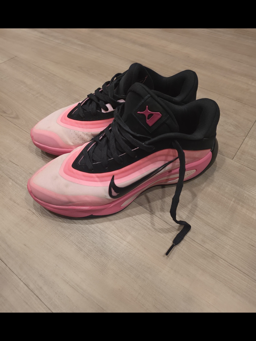 Nike Women's A One Leo Lights Basketball Shoes